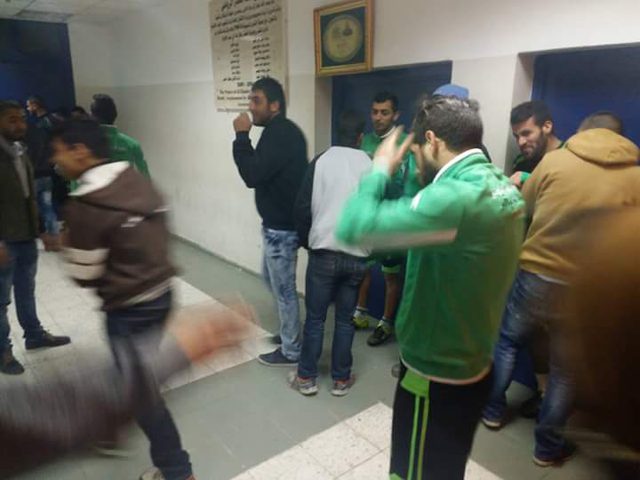 إصابة لاعبين ناشئين بالاختناق جراء إطلاق الاحتلال قنابل غاز