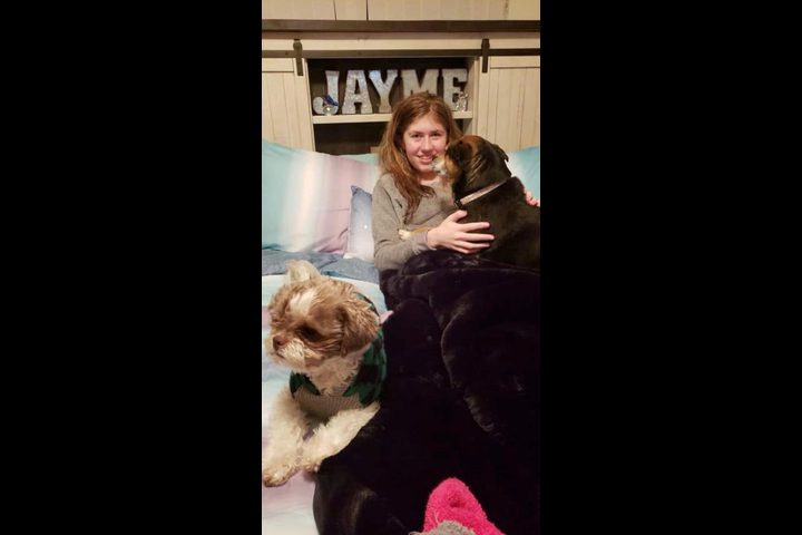 بعد 3 أشهر على اختفائها.. العثور على طفلة،قتل مجهول والديها