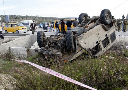 إصابة 3 جنود إسرائيليين بحادث سير في جنين