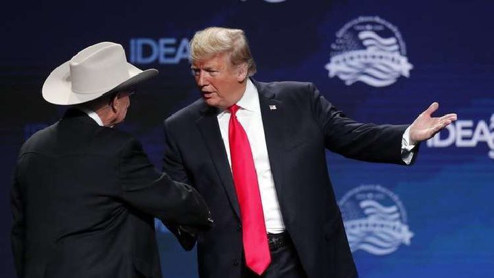 لماذا يلبس ترامب ربطات عنق طويلة جدا؟