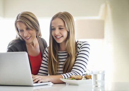 كيف أساند ابني للحصول على وظيفة مناسبة