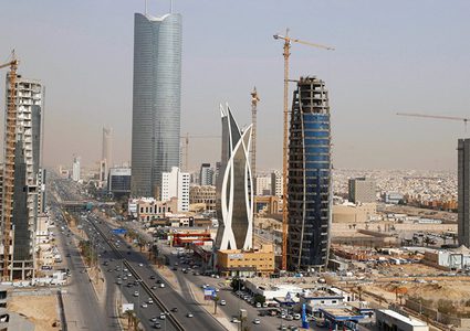 السعودية تكشف شروط الإقامة المجانية الدائمة