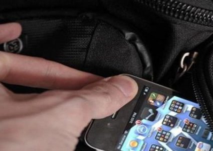 برامج خبيثة "تختبئ" داخل هاتفك وتعمل في صمت