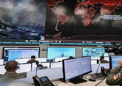 طائرة إيرانية تلغي الهبوط في مطار دمشق بسبب غارات الاحتلال