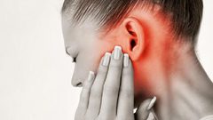 الصداع خلف الأذن: الأعراض والأسباب والعلاج