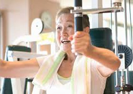 المحافظة على النشاط في سن الشيخوخة يحمي من الخرف