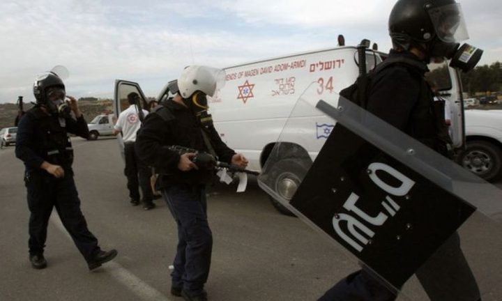 قوات القمع تقتحم قسم "17" في عوفر