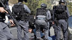 اعتقال 4شبان في القدس والاعتداء عليهم بوحشية