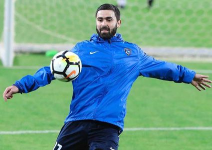 الهلال يعير عمر خريبين لـ"بيراميدز" المصري قبل موقعة الزمالك