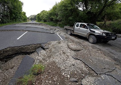 زلزال ثان بقوة 6.6 درجة يضرب جزيرة سامباوا الإندونيسية