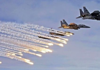 طائرات الاحتلال تشن غارات وهمية على غزة