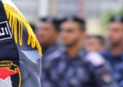 الشرطة تكشف ملابسات حرق مركبتين في طولكرم