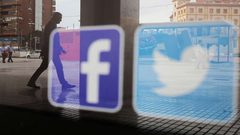 روسيا تحقق في نشاط "فيسبوك" و"تويتر" على أراضيها