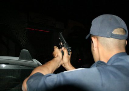 الرصاص يوقف متورطا في جريمة قتل