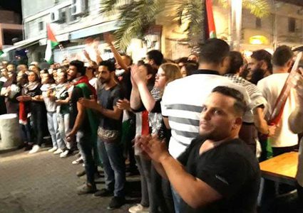 حيفا: الاحتلال يقمع وقفة احتجاجية نصرة للأسرى ويعتقل 3 أشخاص