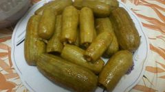 طريقة عمل الكوسا المحشيه بصلصة الطماطم