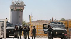 التوصل لاتفاق بين الأسرى وإدارة سجن "عوفر" لتهدئة الأوضاع