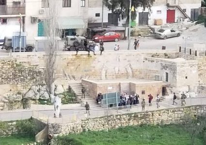 قوات الاحتلال تعتدي على مشاركين في مسار ببيت لحم