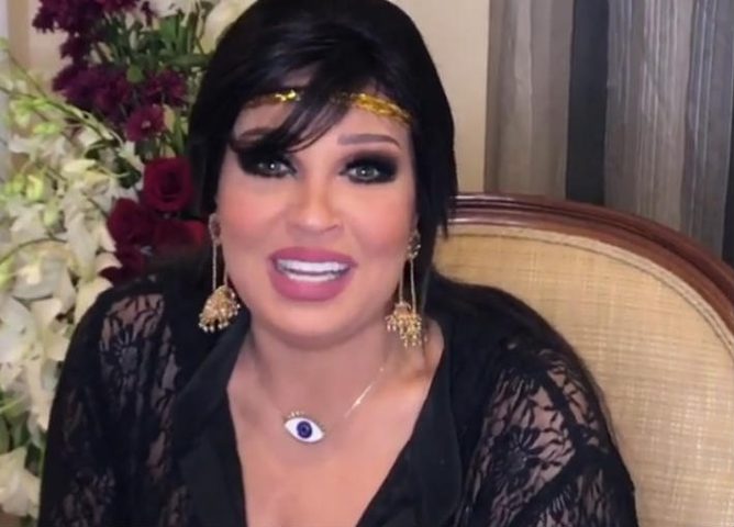 فيفي عبده بملابس مخلة بالاداب والجمهور: "تلوث بصري"