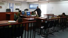 محامو الأسرى يُعلقون العمل بـ "محكمة عوفر" العسكرية