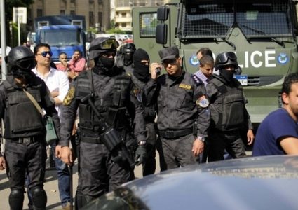 الشرطة المصرية تحل لغز جريمة بشعة داخل منزل في الصعيد