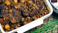 صينية الباذنجان بكرات البطاطس