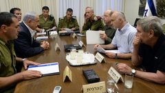 الاحتلال:قرار تحويل أموال المنحة القطرية الى غزة لم يتخذ بعد