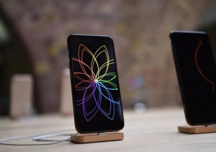 هواتف آيفون تتخلى عن شاشات LCD لصالح OLED