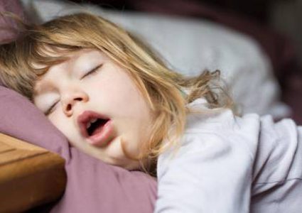 الشخير ينذرك بخطر صحي