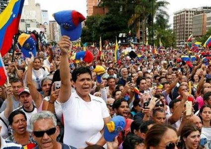 "فتح" تدين تدخل بعض الدول بالشؤون الداخلية لجمهورية فنزويلا