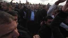 هنية يشارك في فعاليات مسيرات العودة شرق غزة