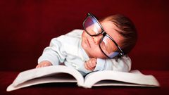 هل مشي الطفل المبكر يجعله أينشتاين؟