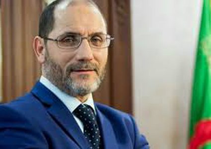 أكبر حزب إسلامي بالجزائر يعلن ترشيح رئيسه لسباق الرئاسة