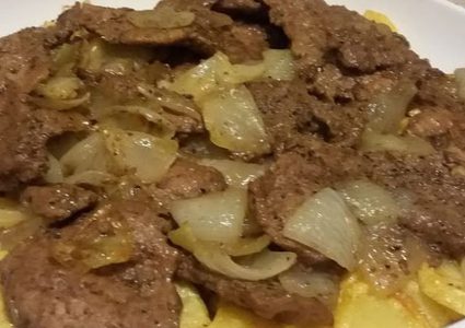 مطفايّة باللحمة الشقف"من المطبخ السوري"