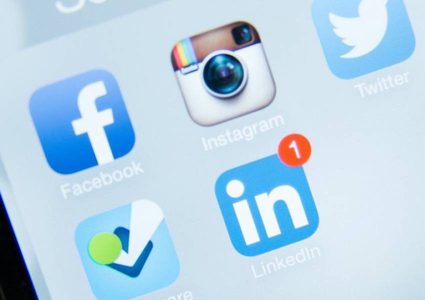 خبير أمني: فيسبوك انتهى والبديل سيكون أفضل