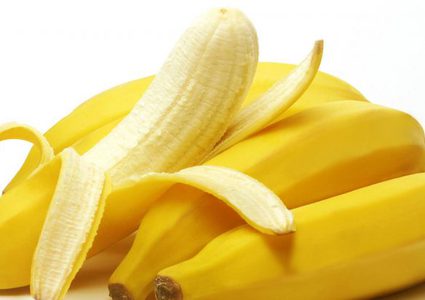 عجائب قشور الموز.. فوائد لا تتخيلها!