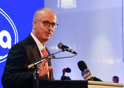 الحمدالله يطالب بضرورة توفير الحماية الدولية للشعب الفلسطيني