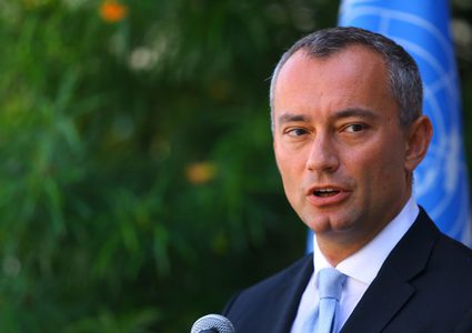 ملادينوف: عنف المستوطنين في قرية المغير صادم وغير مقبول