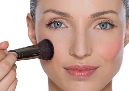 تحدي "خاص" .. صبايا "لبنان" يمتنعن عن وضع "الماكياج"