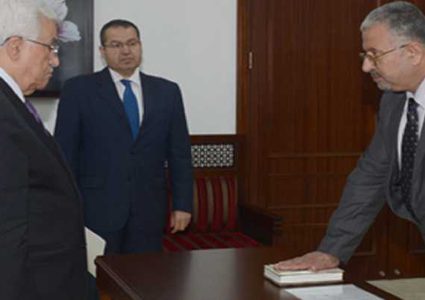 الرئيس يصدر قرارا بتعيين علي جميل مهنا مستشارا قانونيا