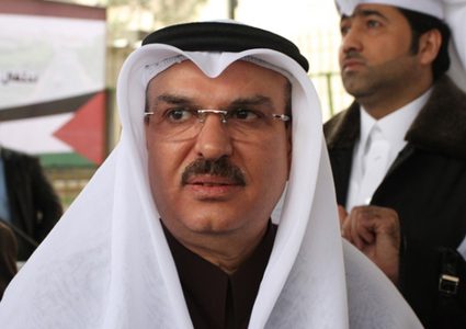 السفير العمادي يغادر قطاع غزة