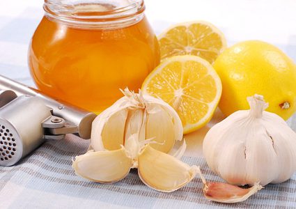 10 أطعمة ... مضادات حيوية تبقيك بصحة جيدة