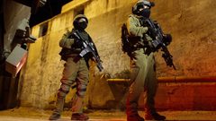 قوات الاحتلال تداهم شمال طولكرم وتستجوب المواطنين