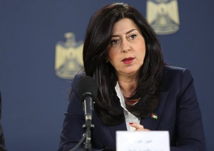 وزيرة الاقتصاد تؤكد عمق الشراكة بين القطاعين العام والخاص