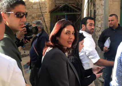 الوزيرة المتطرفة "ريغيف" تقتحم البلدة القديمة في القدس