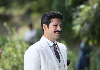 تدريبات بدنية ونفسية.. بطل "قيامة عثمان" يستعد لمسلسل تاريخي