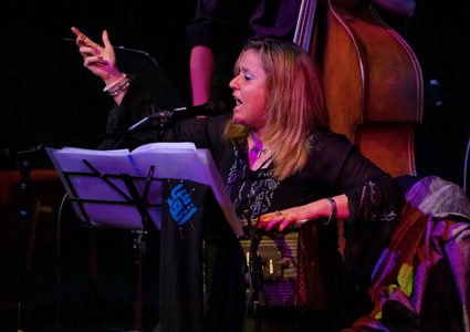 ريم كيلاني.. أربع أغانٍ من ألم وجاز