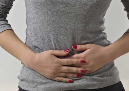 عبارة نسمعها ولا نفهم معناها.. ما حقيقة "البرد في المعدة"؟