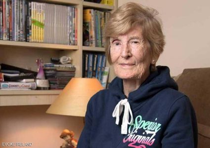 بعد بحث مضن.. تعثر على أمها وعمرها 103 أعوام