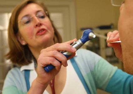 لا للمضادات الحيوية.. 7 طرق للتغلب على التهاب الحلق